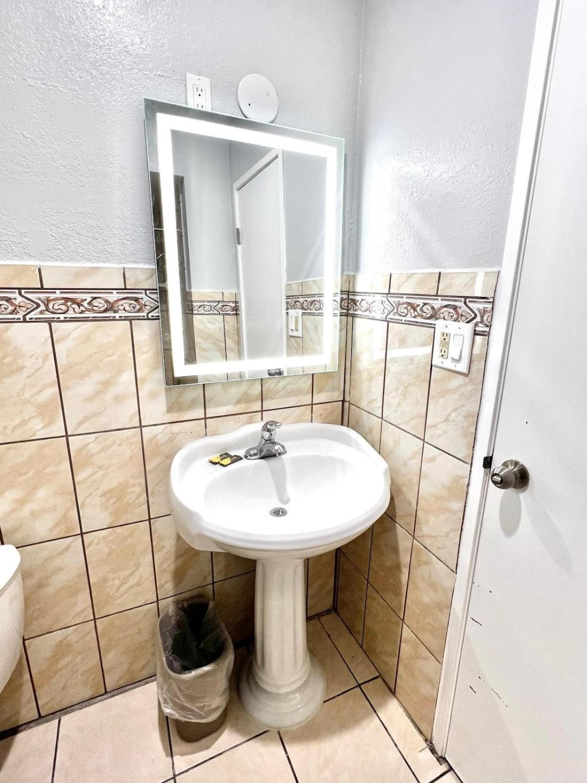 Aqua Inn Motel Ел Монте Екстериор снимка